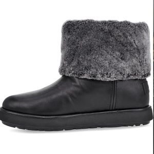 NEW UGG Classic Mini Berge Genuine Shearling Boot